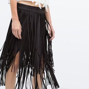 NWT. Zara Faux Suede Fringe Skirt. Women's. X-Small. Black.